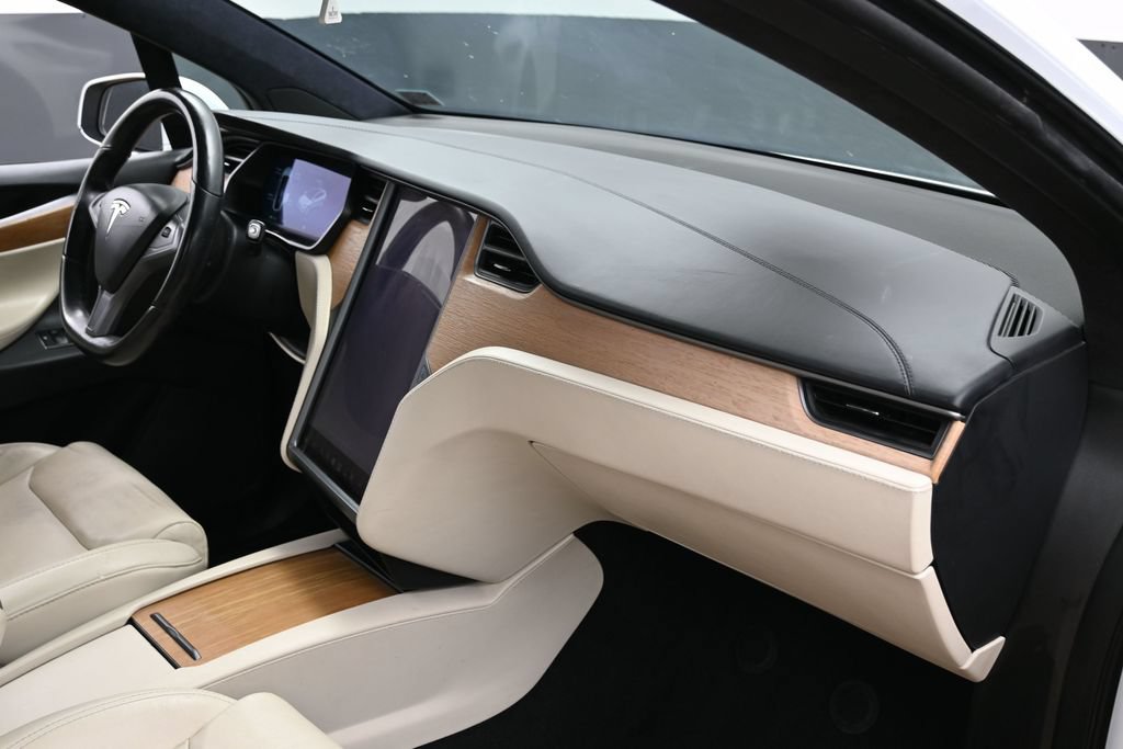 Used 2021 Tesla Model X Long Range AWD/4WD image 39