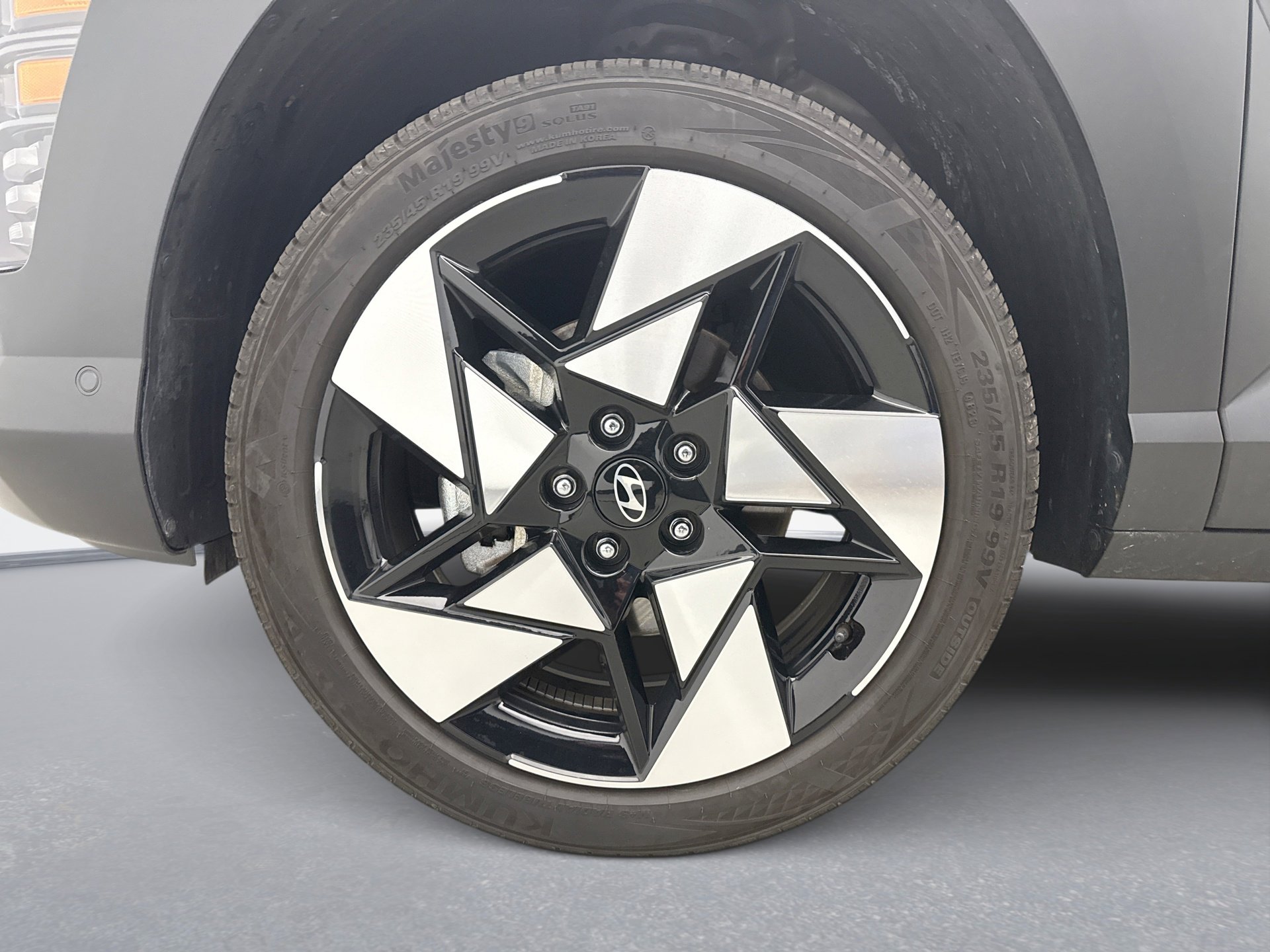 Used 2024 Hyundai Kona Limited image 27