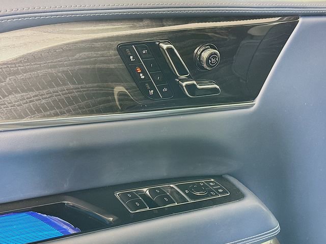 New 2025 Cadillac Escalade IQ Luxury 2 image 18