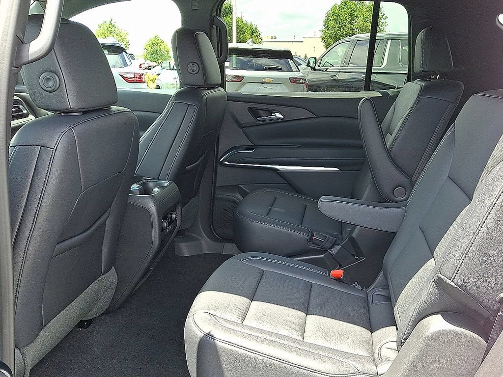New 2026 Chevrolet Traverse LT FWD image 6
