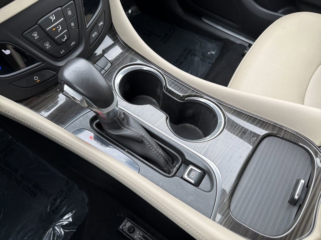 Used 2020 Buick Envision Essence w/ Experience Buick Package image 9