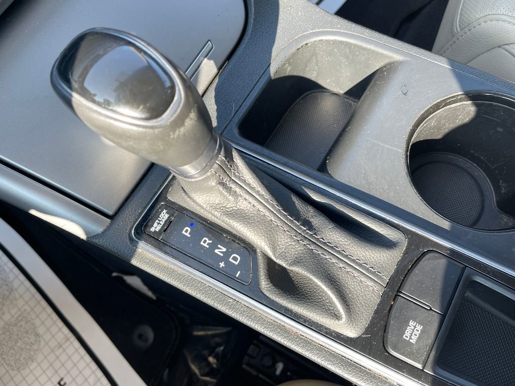 Used 2015 Hyundai Sonata Limited w/ Option Group 05 image 30