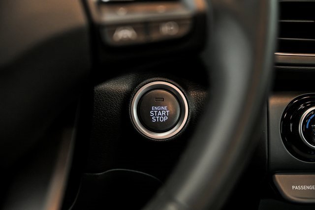 Used 2023 Hyundai Kona SEL w/ Convenience Package image 18