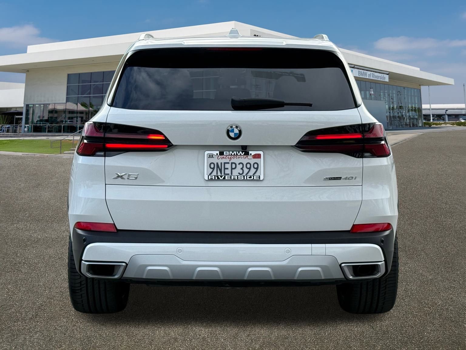 Certified 2025 BMW X5 sDrive40i w/ Premium Package image 8