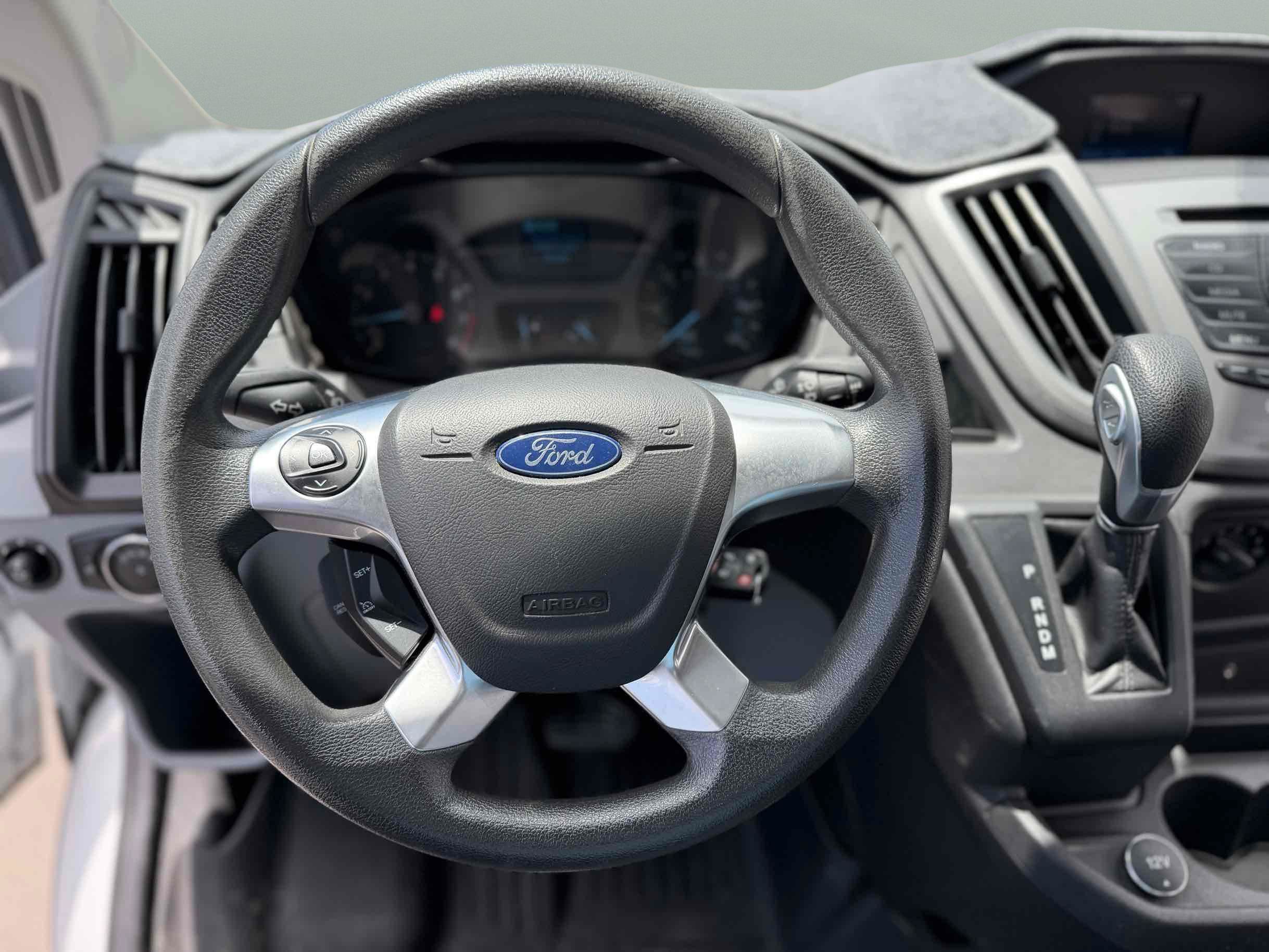 Used 2017 Ford Transit 350 XLT RWD image 11