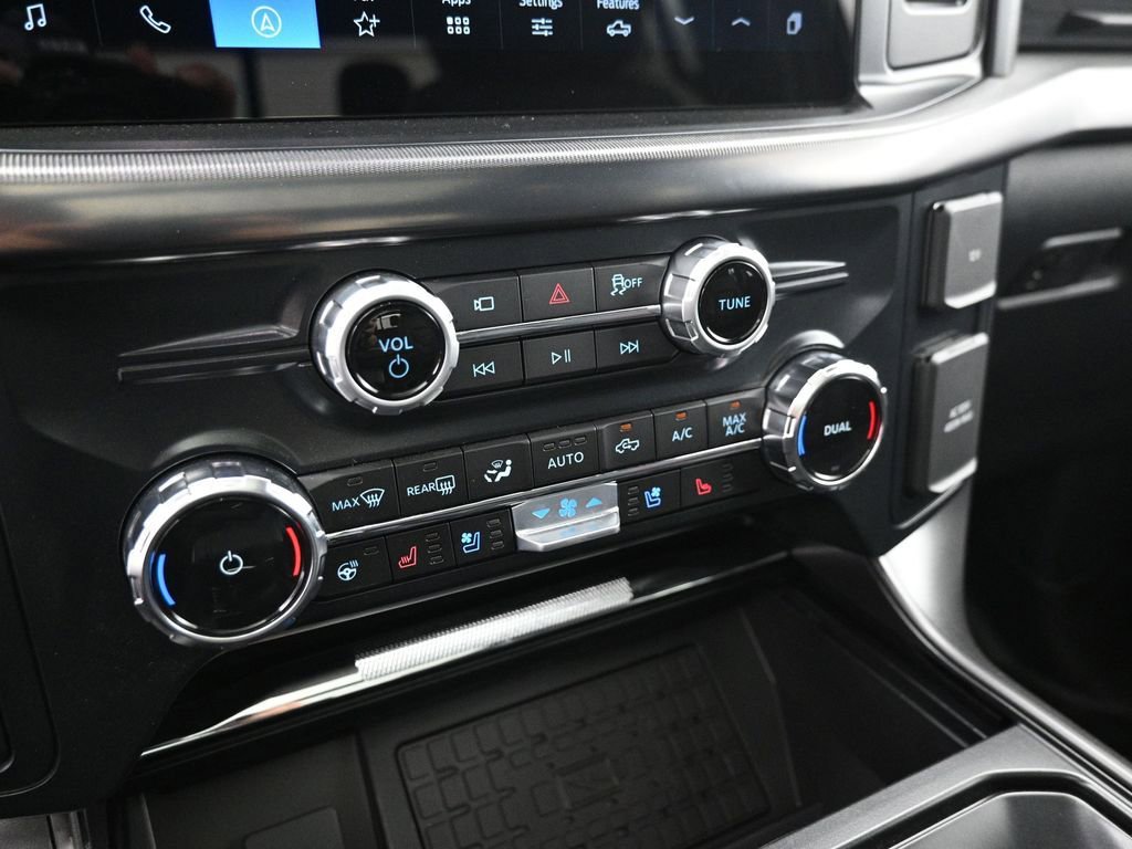 New 2025 Ford F150 Lariat w/ Equipment Group 502A High AWD/4WD image 17