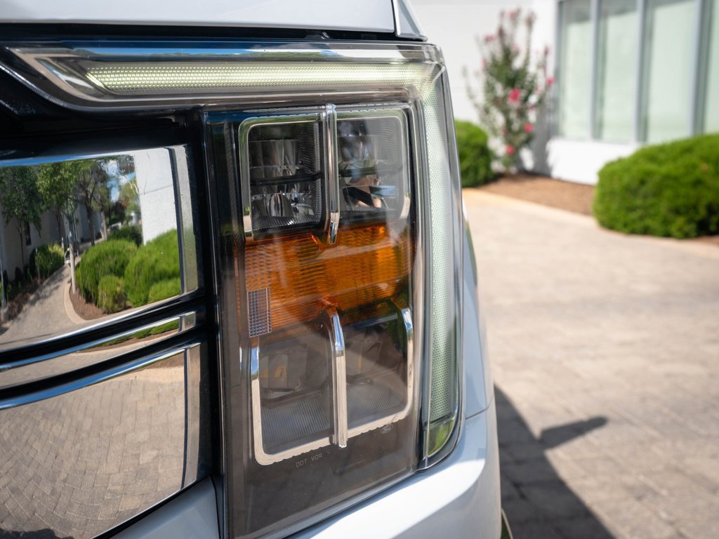 Used 2022 Ford F150 Lariat w/ Trailer Tow Package image 13