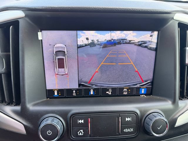 Used 2023 GMC Terrain SLT w/ Infotainment Package II FWD image 11