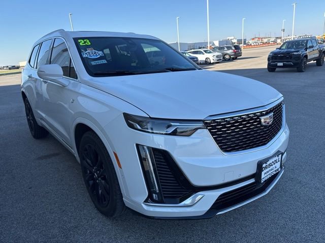 Used 2023 Cadillac XT6 Premium Luxury w/ Technology Package FWD image 4