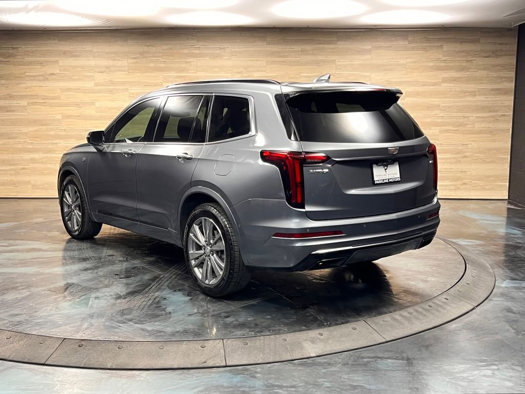 Used 2025 Cadillac XT6 Premium Luxury image 25