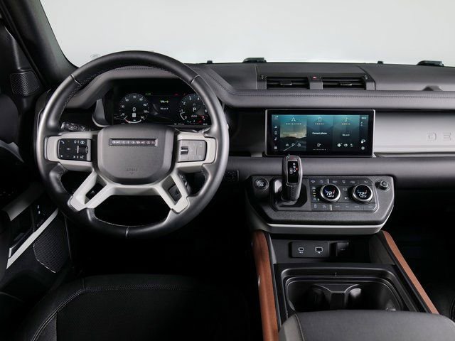 Used 2024 Land Rover Defender 110 SE AWD/4WD image 15