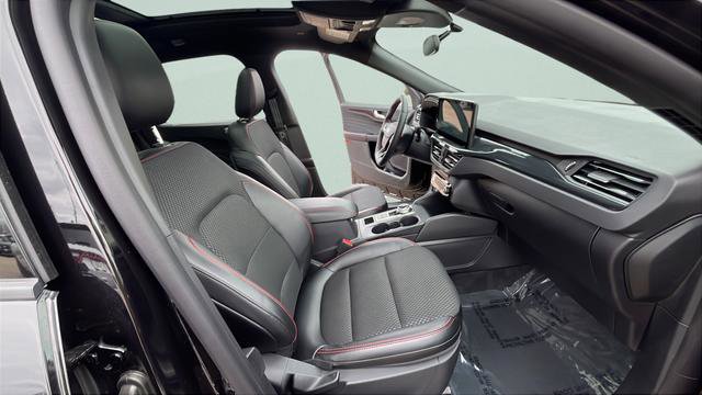 Used 2026 Ford Escape ST-Line w/ Tech Pack #1 image 27