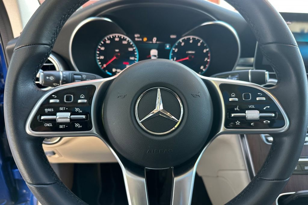 Certified 2022 Mercedes-Benz GLC 300 image 28