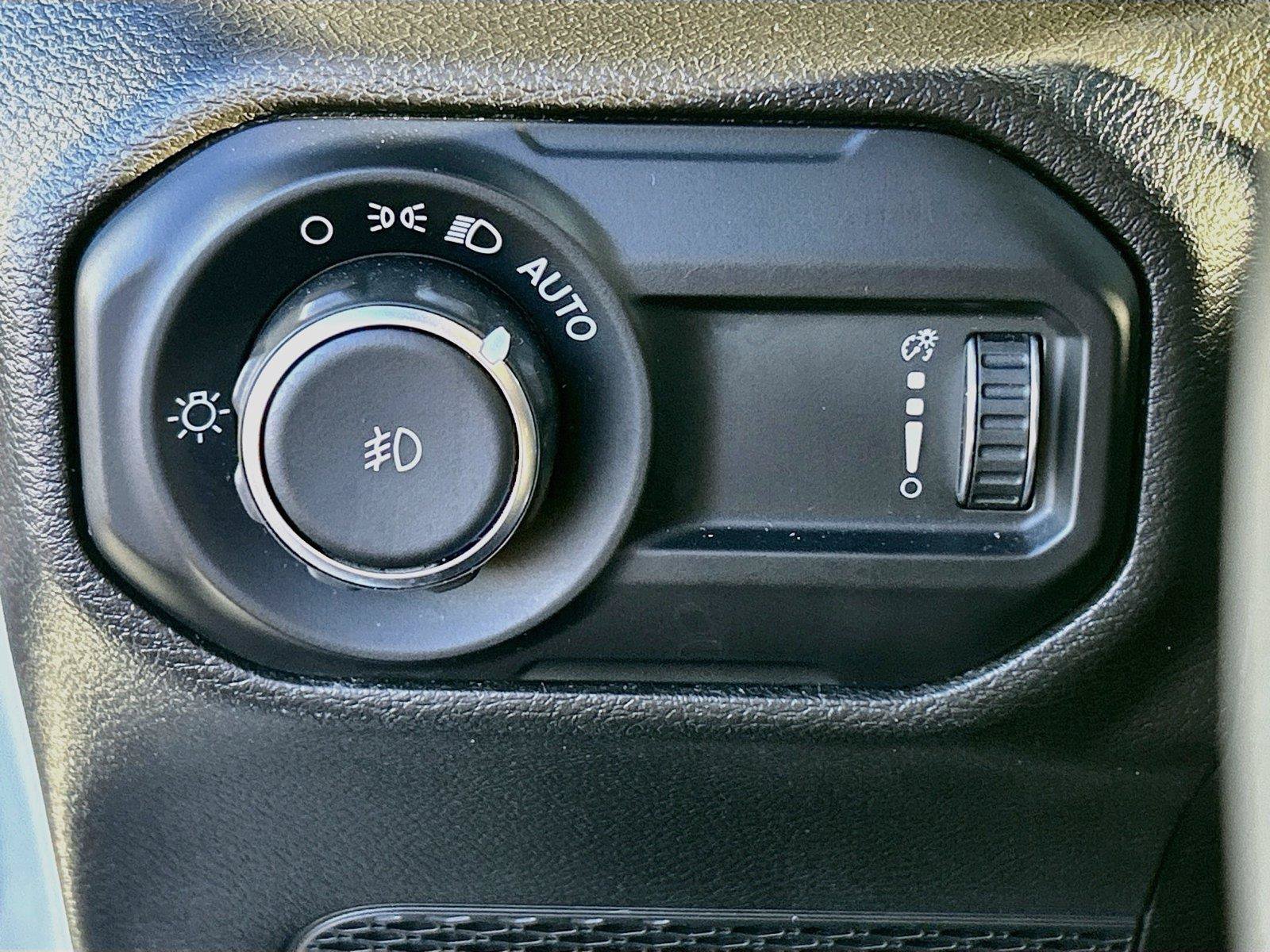 Used 2023 Jeep Wrangler Sport AWD/4WD image 34