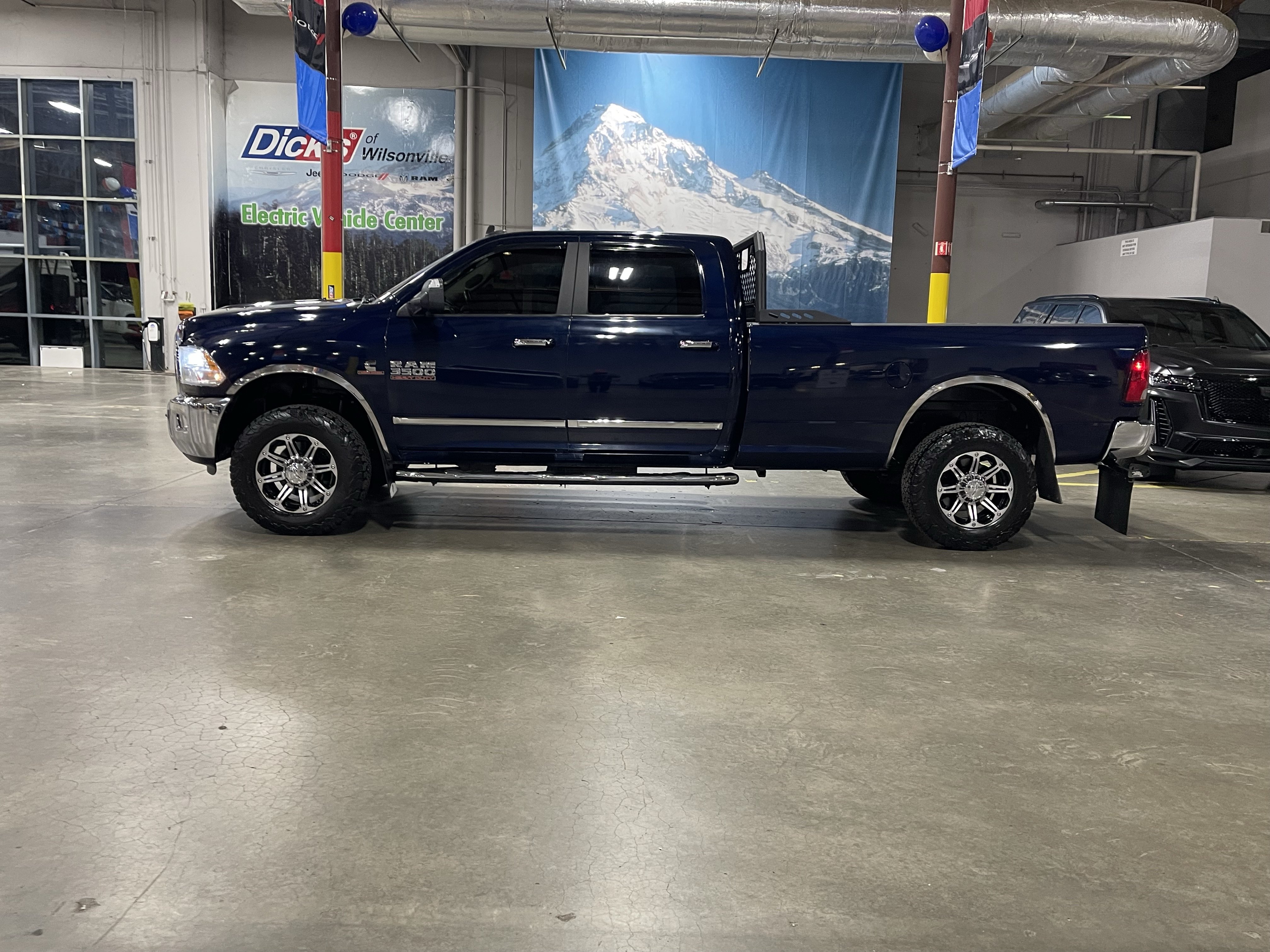 Used 2013 RAM 3500 Big Horn AWD/4WD image 2