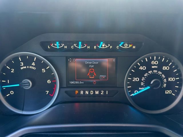 Used 2016 Ford F150 XLT w/ Equipment Group 302A Luxury AWD/4WD image 17