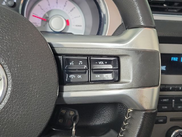 Used 2012 Ford Mustang GT Premium w/ Comfort Pkg RWD image 25