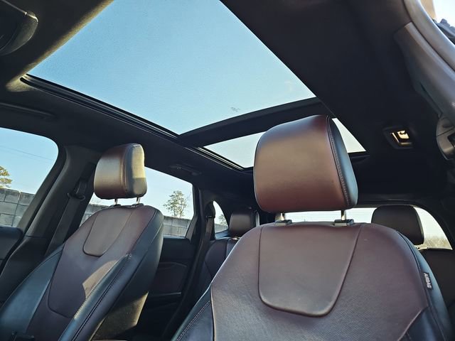 Used 2020 Ford Edge Titanium w/ Equipment Group 301A image 10