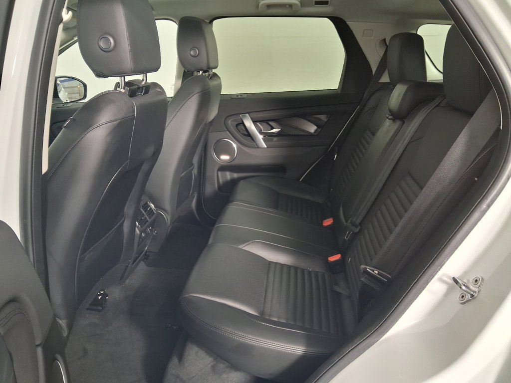 Certified 2025 Land Rover Discovery Sport S AWD/4WD image 28