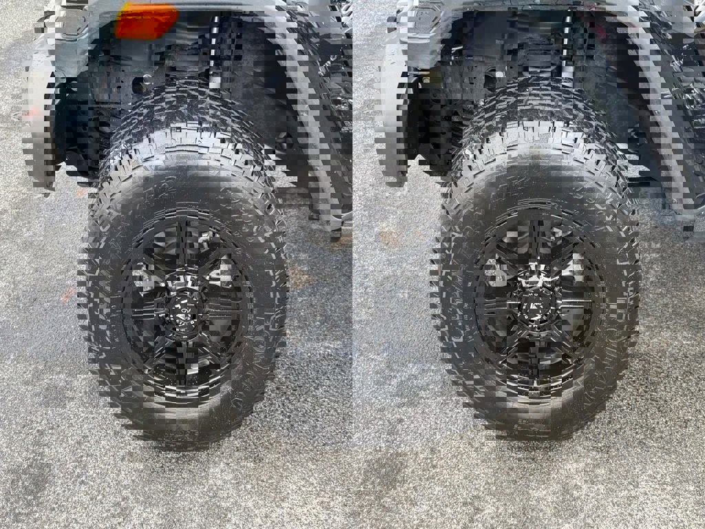 Used 2020 Jeep Wrangler Unlimited Sahara w/ Safety Group image 14