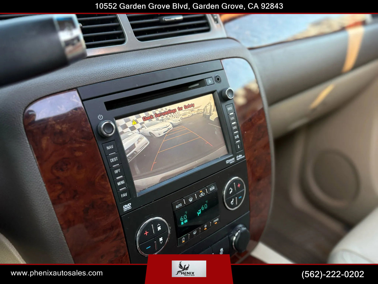 Used 2012 Chevrolet Suburban LTZ image 35