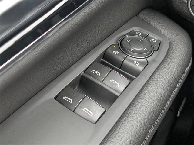 New 2026 GMC Yukon Denali w/ Denali Reserve Package image 32