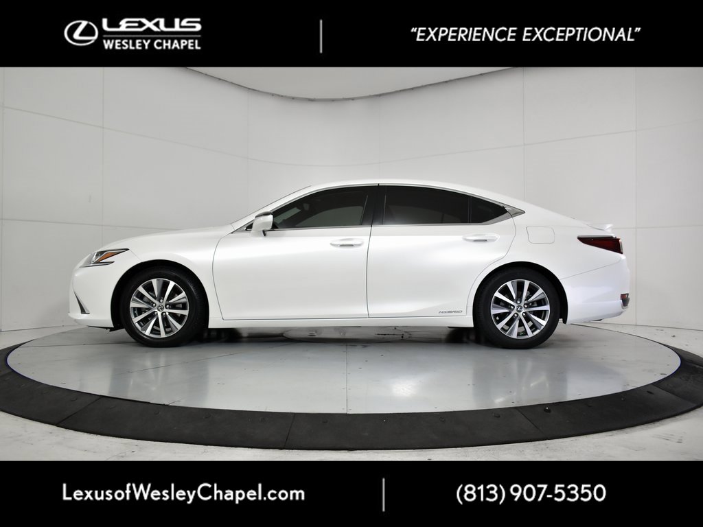 Used 2020 Lexus ES 300h w/ Premium Package image 10