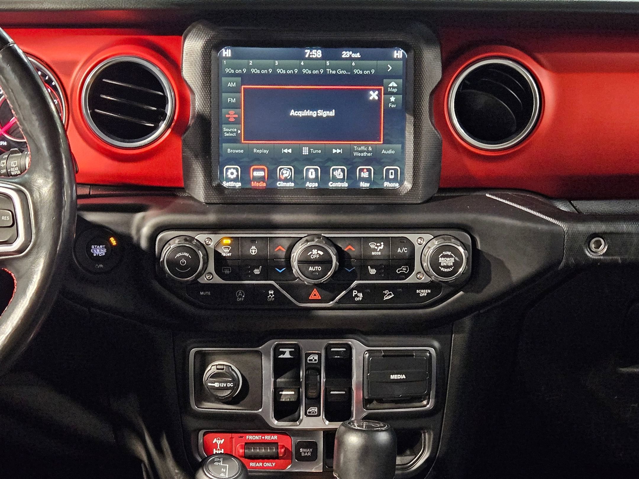 Used 2018 Jeep Wrangler Unlimited Rubicon image 16