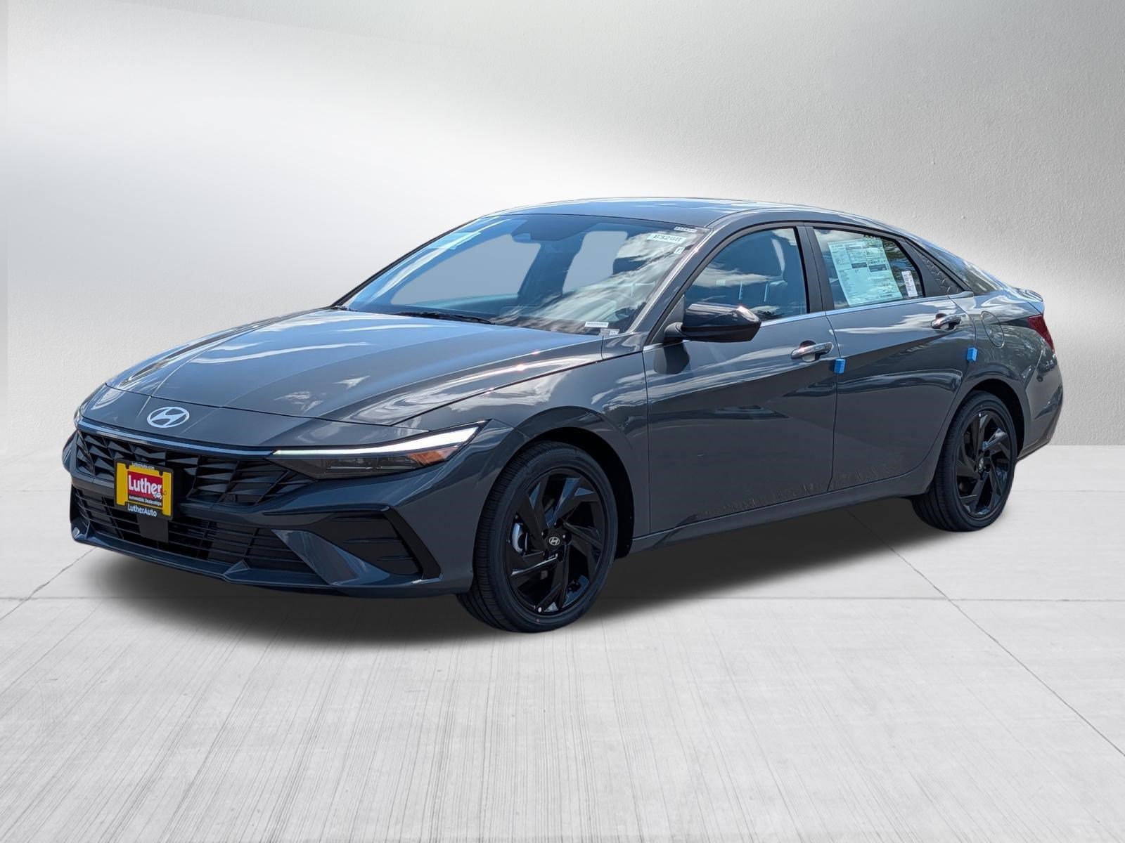 New 2026 Hyundai Elantra SEL Sport FWD image 2
