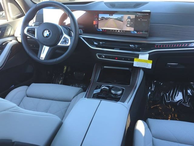 Used 2026 BMW X5 sDrive40i w/ M Sport Package RWD image 14