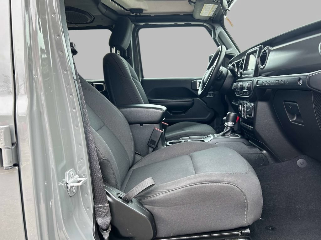 Used 2022 Jeep Wrangler Unlimited Sport AWD/4WD image 17