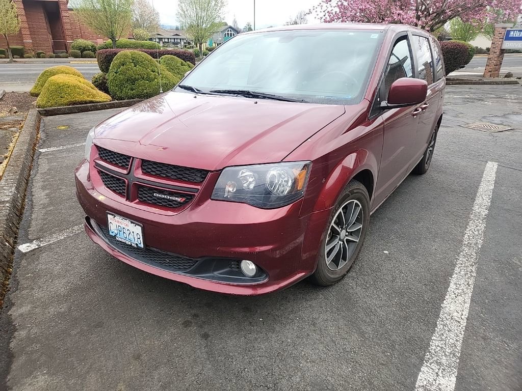 Used 2019 Dodge Grand Caravan GT image 2