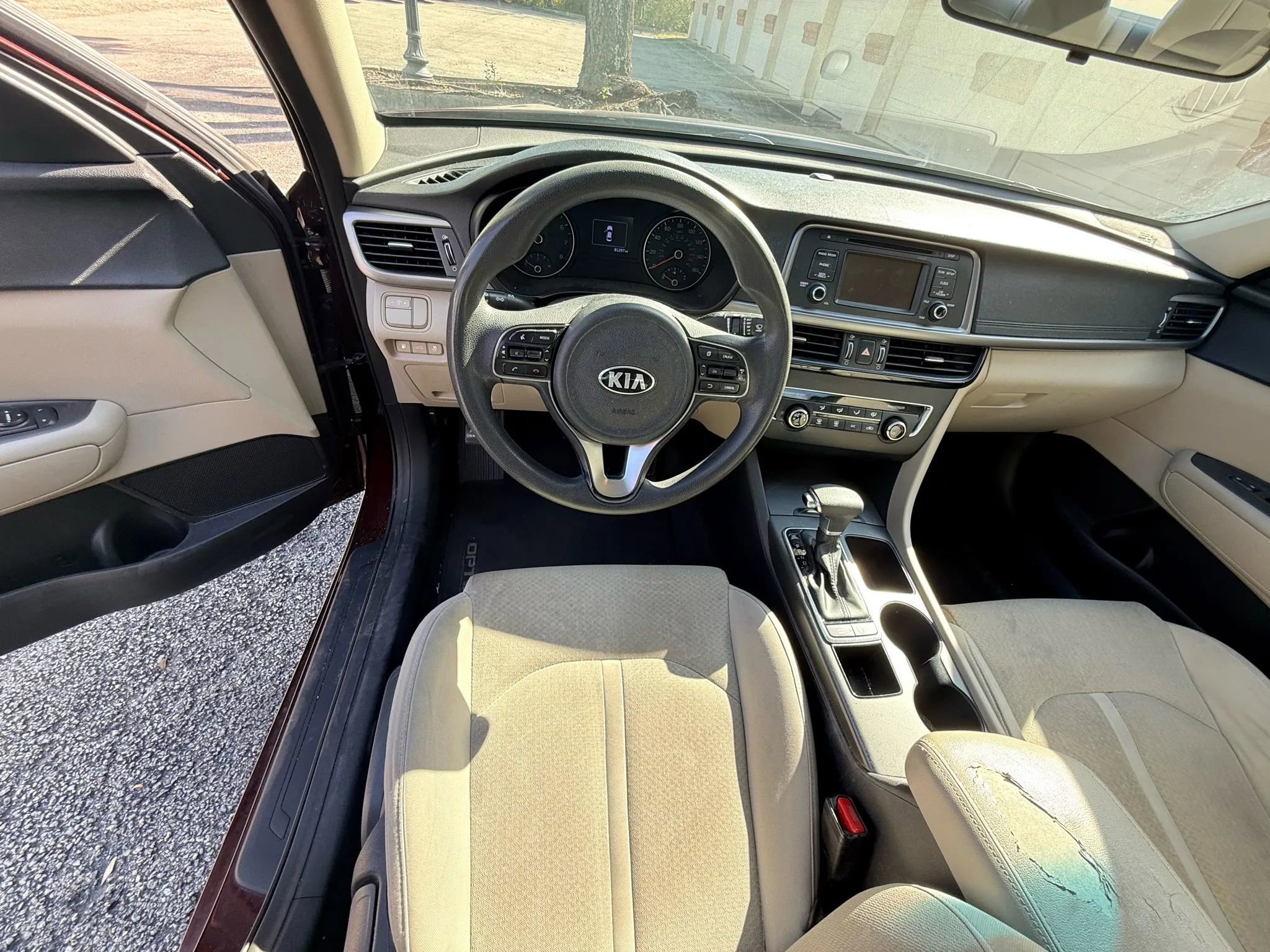 Used 2016 Kia Optima LX image 9