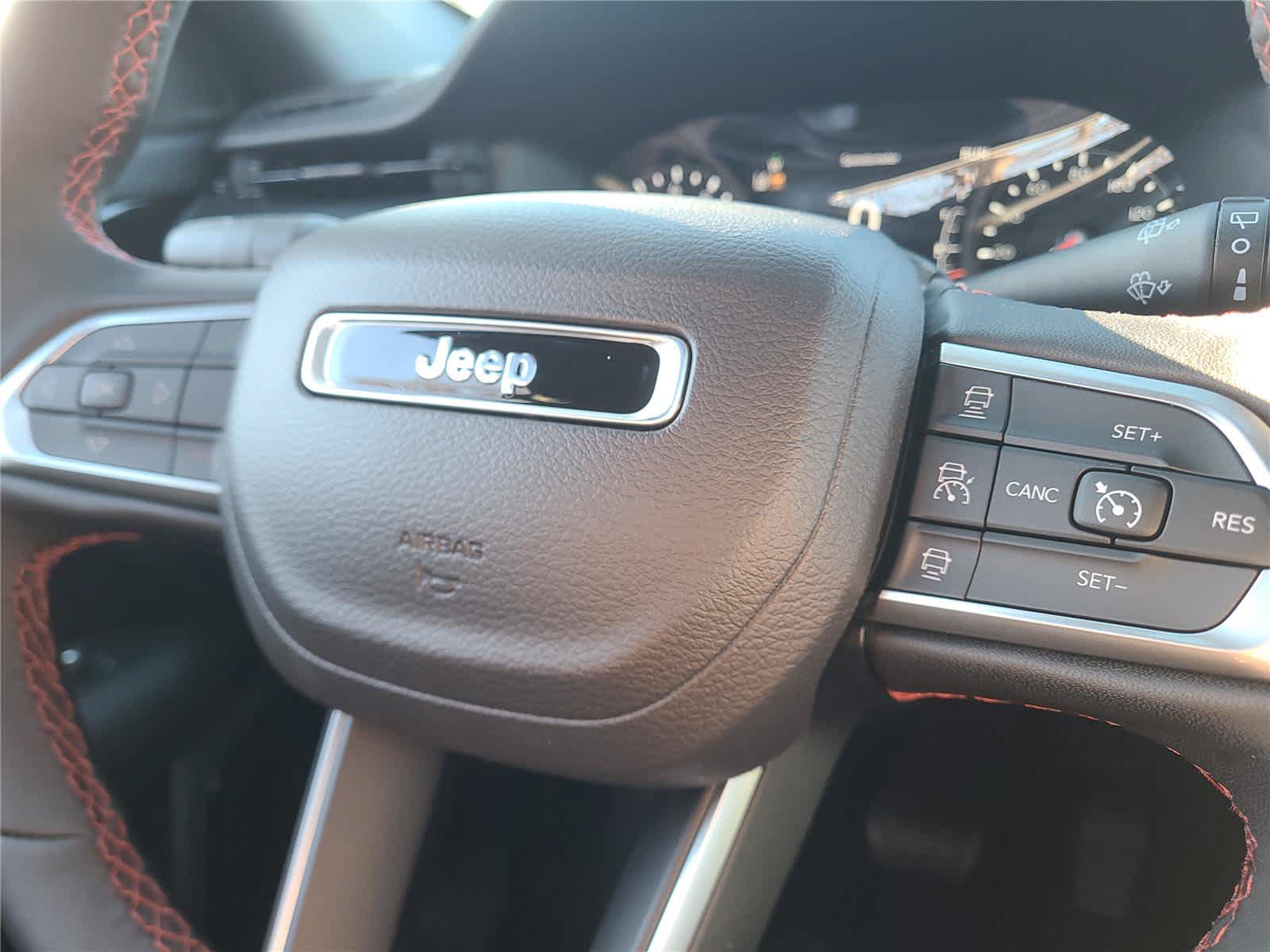 New 2024 Jeep Compass Trailhawk w/ Sun and Sound Group AWD/4WD image 31