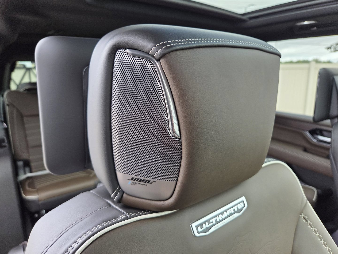New 2026 GMC Yukon XL Denali Ultimate w/ LPO, Floor Liner Package AWD/4WD image 32