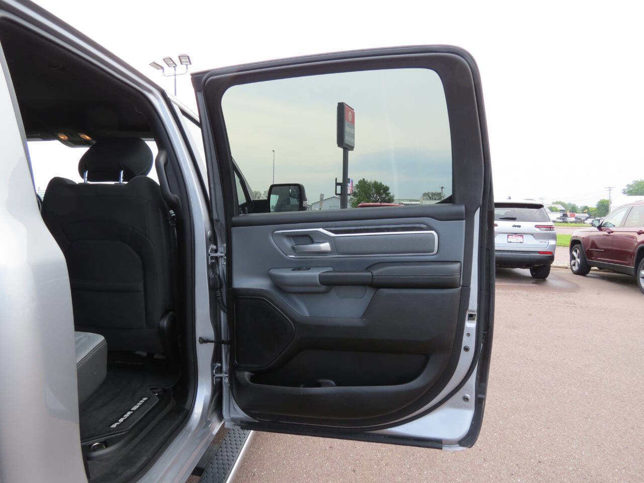 Used 2022 RAM 1500 Big Horn image 24