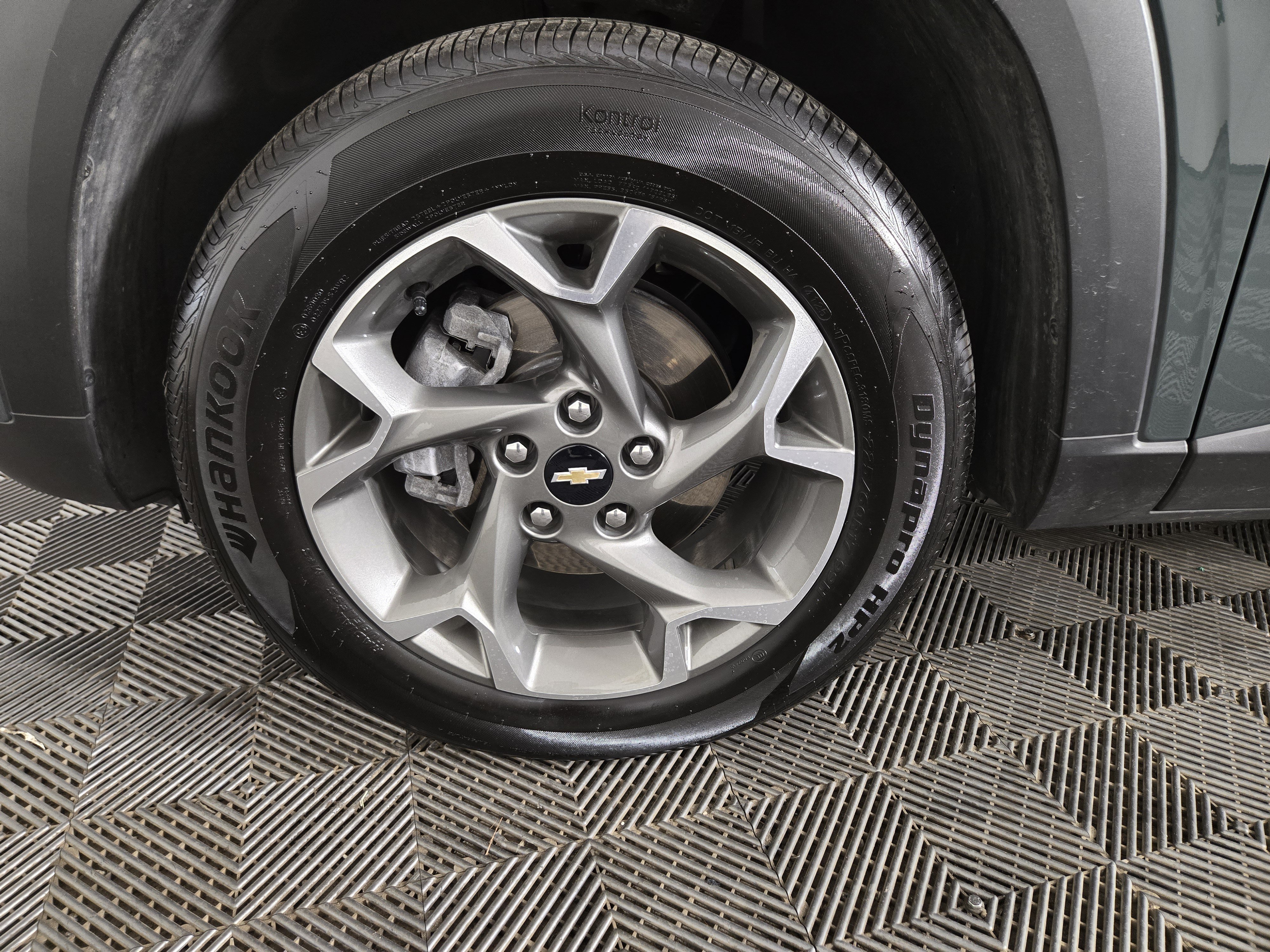 Used 2026 Chevrolet Trax LT FWD image 31