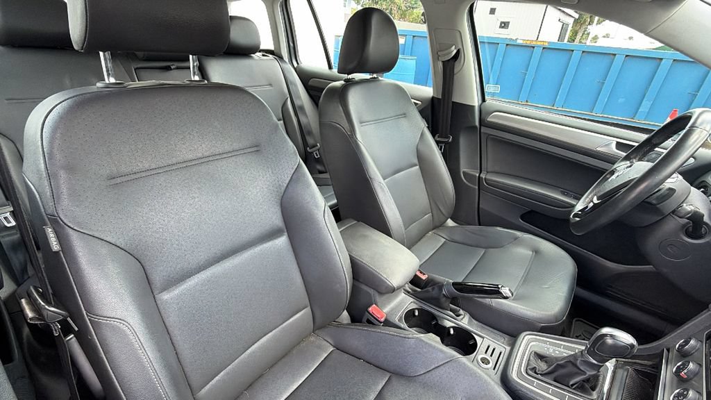 Used 2015 Volkswagen Golf TDI S FWD image 27
