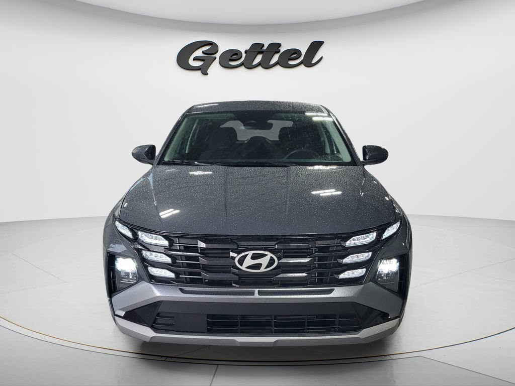 Used 2026 Hyundai Tucson SE FWD image 2