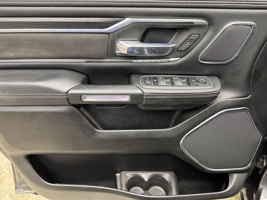 Used 2023 RAM 1500 Laramie AWD/4WD image 12