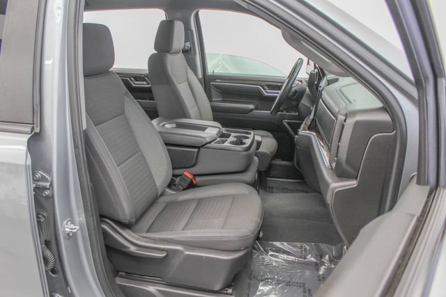 Used 2025 Chevrolet Silverado 1500 LT AWD/4WD image 22