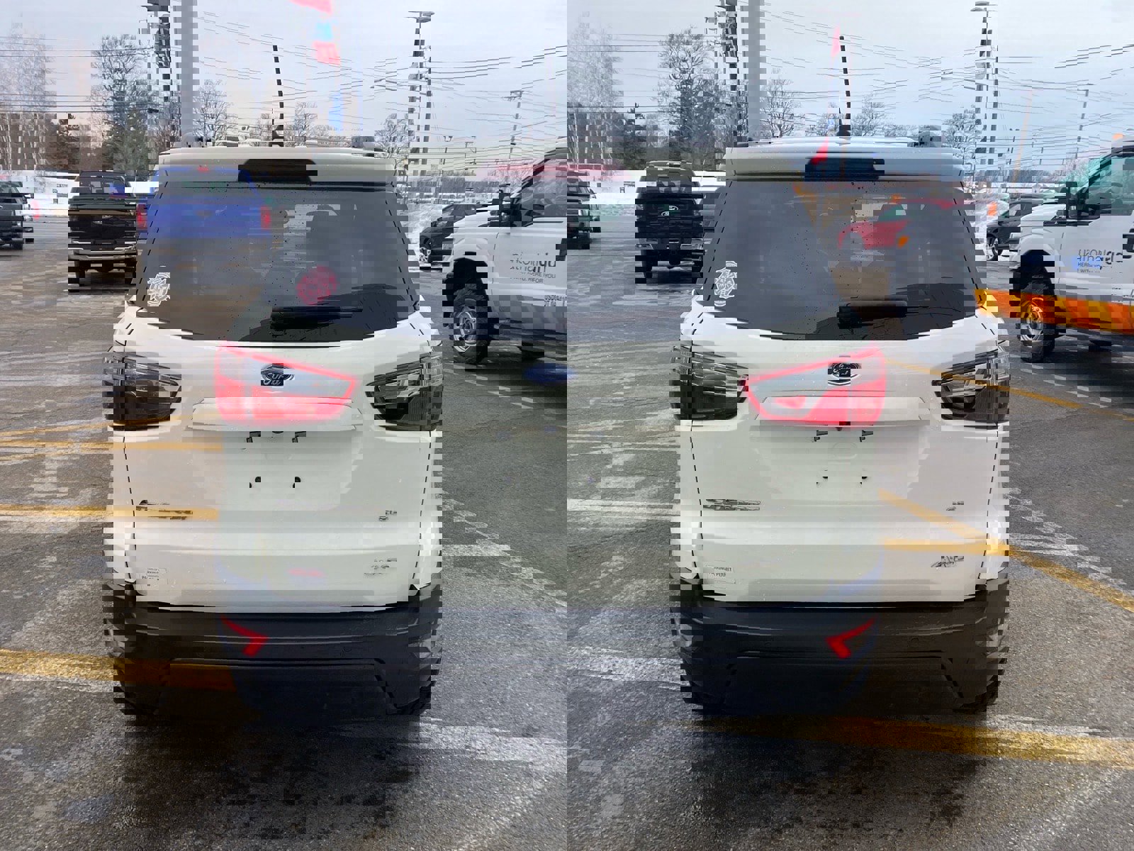 Used 2022 Ford EcoSport SE w/ SE Convenience Package image 4