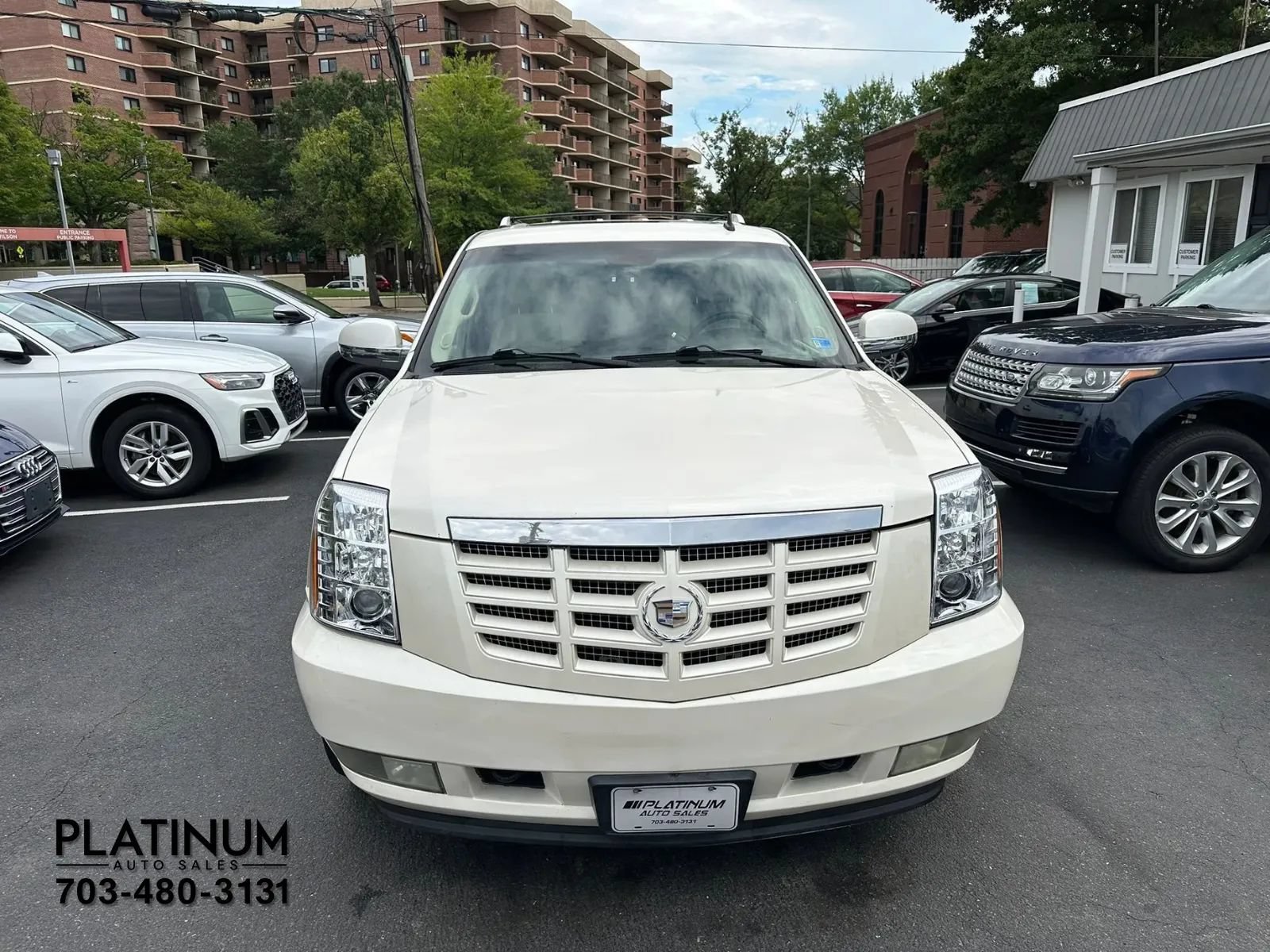 Used 2008 Cadillac Escalade AWD image 4