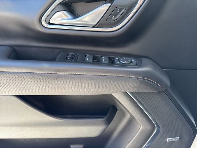 Used 2022 GMC Yukon AT4 image 16