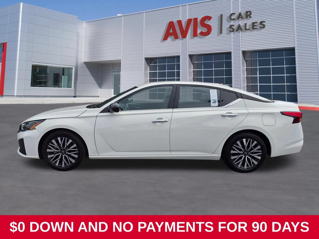 Used 2025 Nissan Altima 2.5 SV FWD image 10