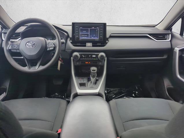 Used 2022 Toyota RAV4 LE image 19
