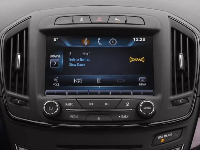 Used 2016 Buick Regal Premium AWD/4WD image 9