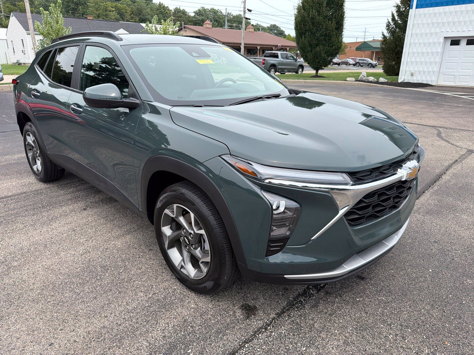Used 2025 Chevrolet Trax LT w/ Driver Confidence Package FWD image 7