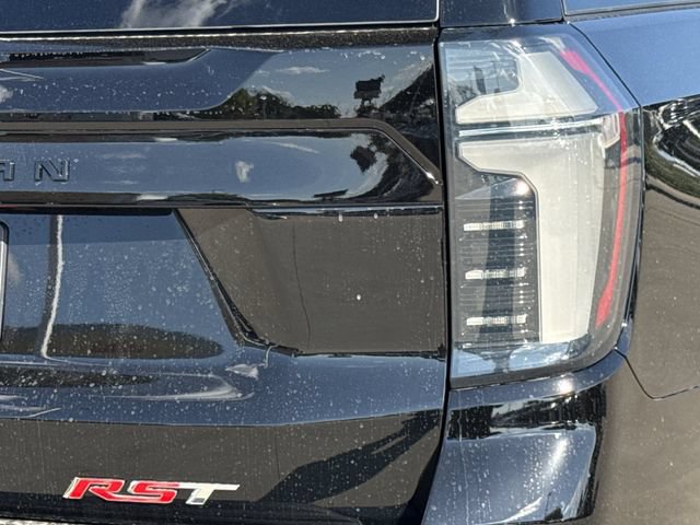 New 2026 Chevrolet Suburban RST w/ Comfort Package AWD/4WD image 7