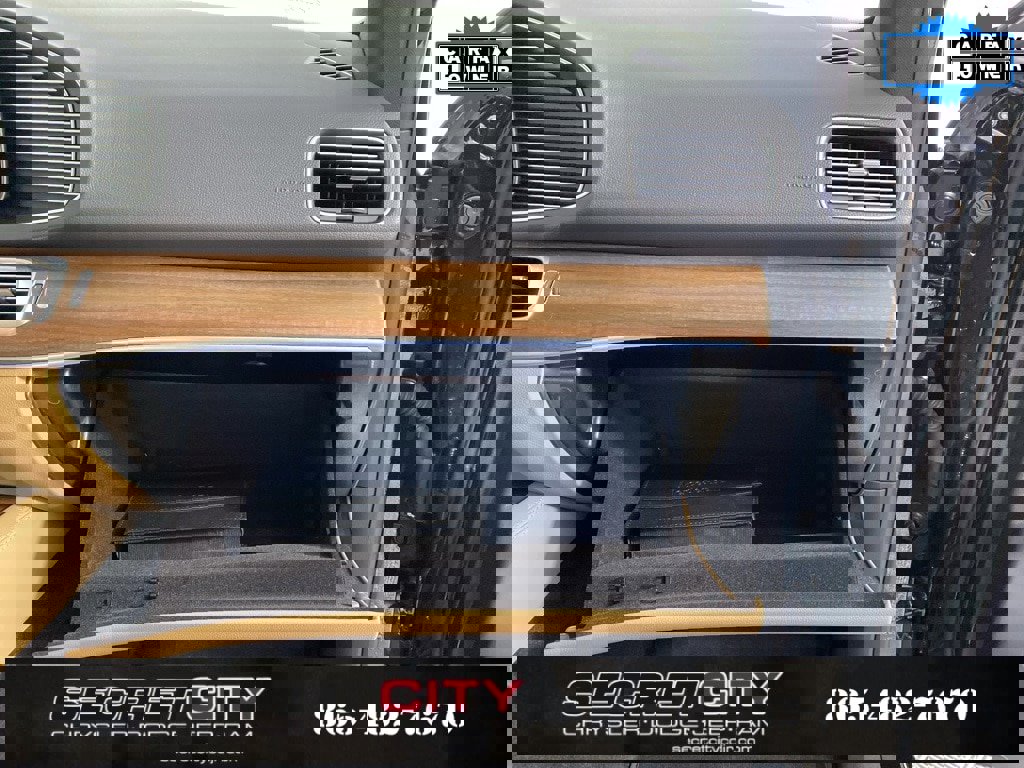 Used 2025 Mercedes-Benz GLE 350 4MATIC image 33